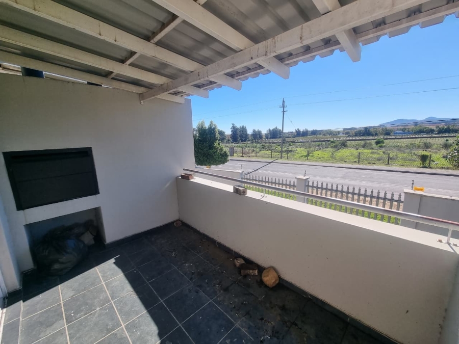 To Let 2 Bedroom Property for Rent in Klein Drakenstein Western Cape